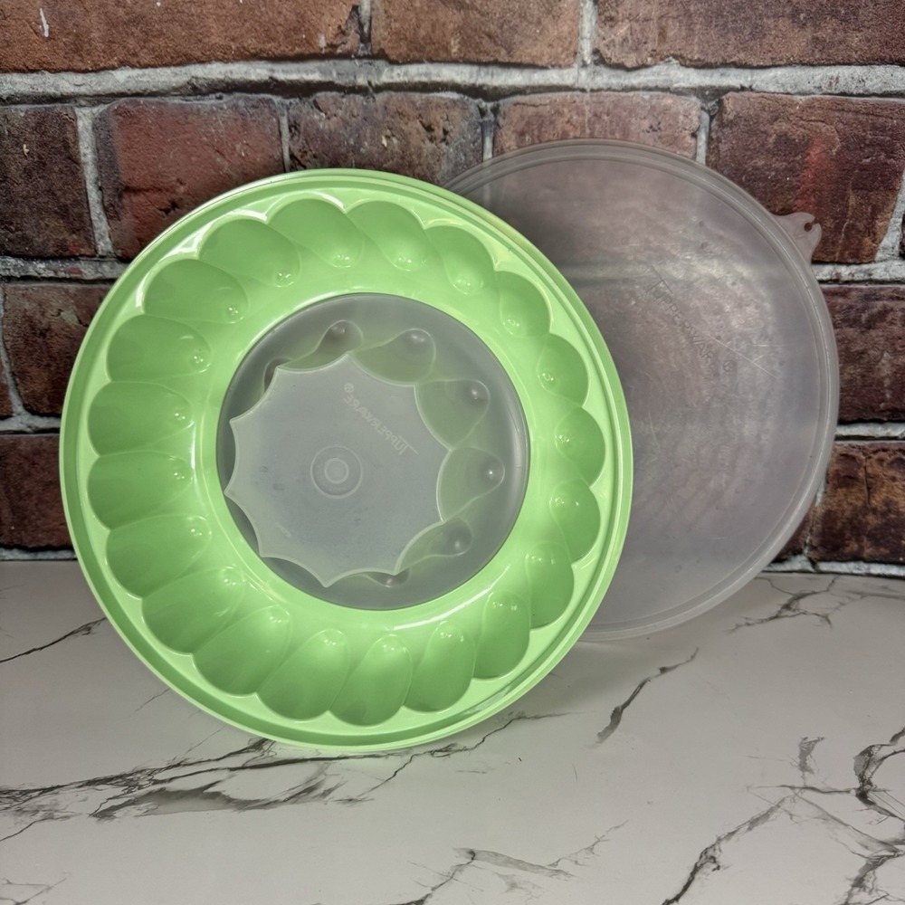 Vintage Tupperware Mint Green Jello Mold 3 Pc w/Lid Gelatin Ice Ring #1202